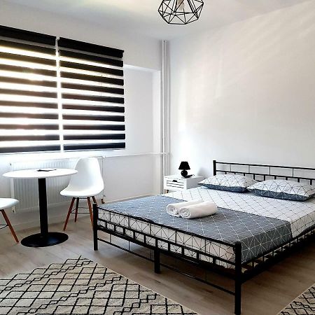 Alesia Apartment Oradea Ngoại thất bức ảnh